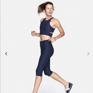 Outdoor Voices Slashback Crop Size L